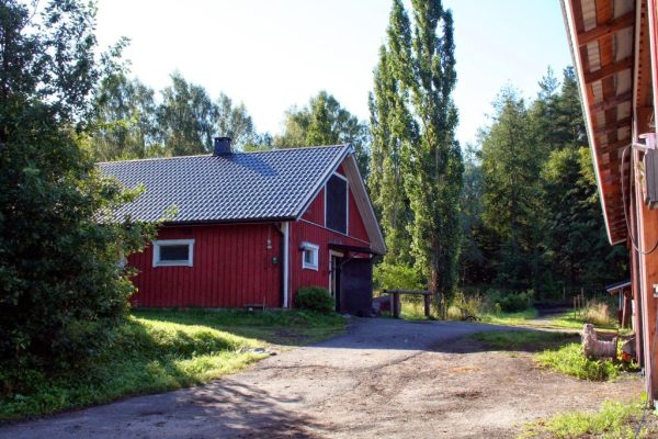 Sandkullantalli talli ulkokuva